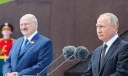As Belarus Facilitates Migrant Crisis With EU, Putin Could See Chance To Use Clout