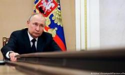 Signs of instability in the Kremlin as Putin begins his purges