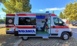 Institute for Emergency Medical Care of Montenegro Receives Ambulance Vehicle from EU Project 88