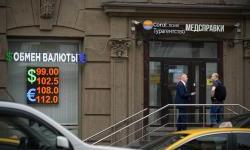 Centralna banka Rusije značajno povećala kamatne stope kako bi pokušala spriječiti dalji pad rublje