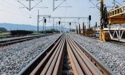 Shqipëria: BEI Globale vijon të mbështesë transportin e qëndrueshëm në Ballkanin Perëndimor me 100 milion euro të nënshkruara për linjën hekurudhore Vorë-Hani i Hotit, të financuar nga BE.