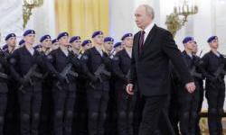 Paranoični Putin povećava lično obezbjeđenje na 800 policajaca 