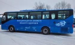Donating a fleet of buses, WHO and EU help strengthen vaccination drives in Ukraine to protect the most vulnerable