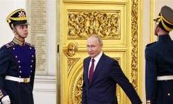 Kuc, kuc, kuc na Putinova vrata