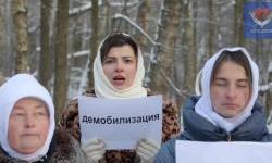 „Umorne smo od toga da budemo dobre devojke“: Žene i majke ruskih vojnika protestvuju protiv Putina