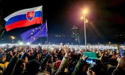 Protests against Fico’s pro-Kremlin turn intensify across Slovakia