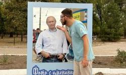 ‘Thanks, Uncle Vova’ Moscow invests in pro-Russian influencers to spread propaganda in occupied Ukraine