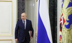 Putin orders Ukrainians 'without legal status' to leave Russia, occupied territories by Sept. 10
